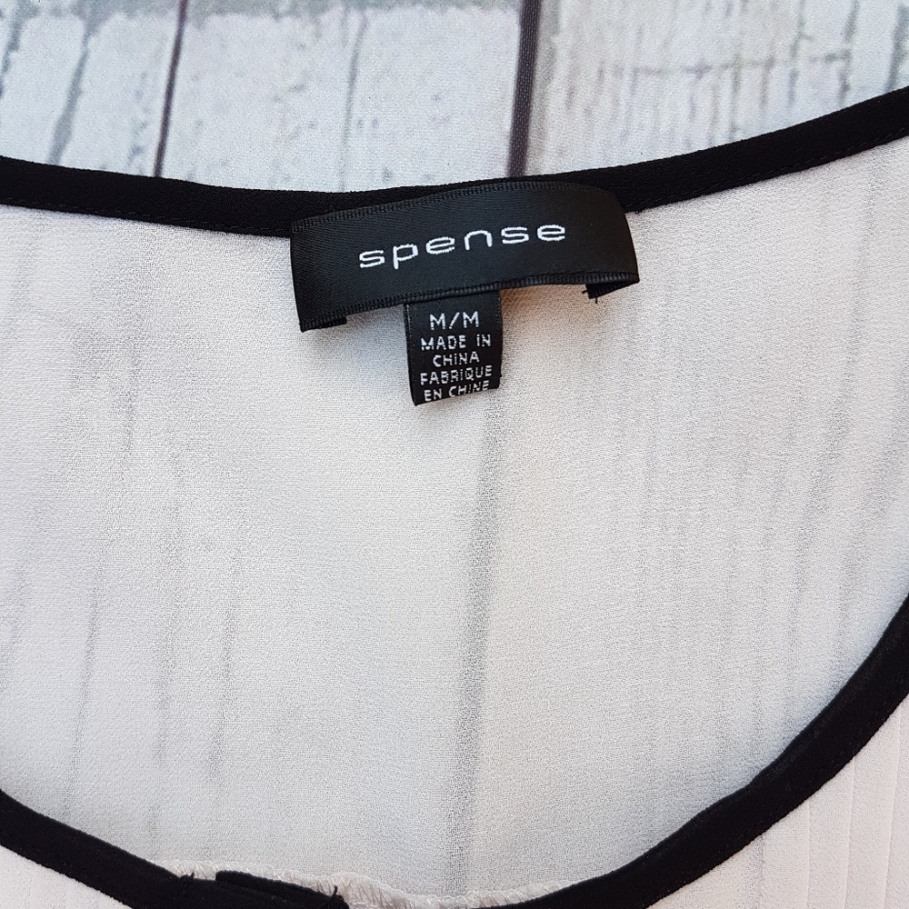 Blouse - Picture 2 of 5